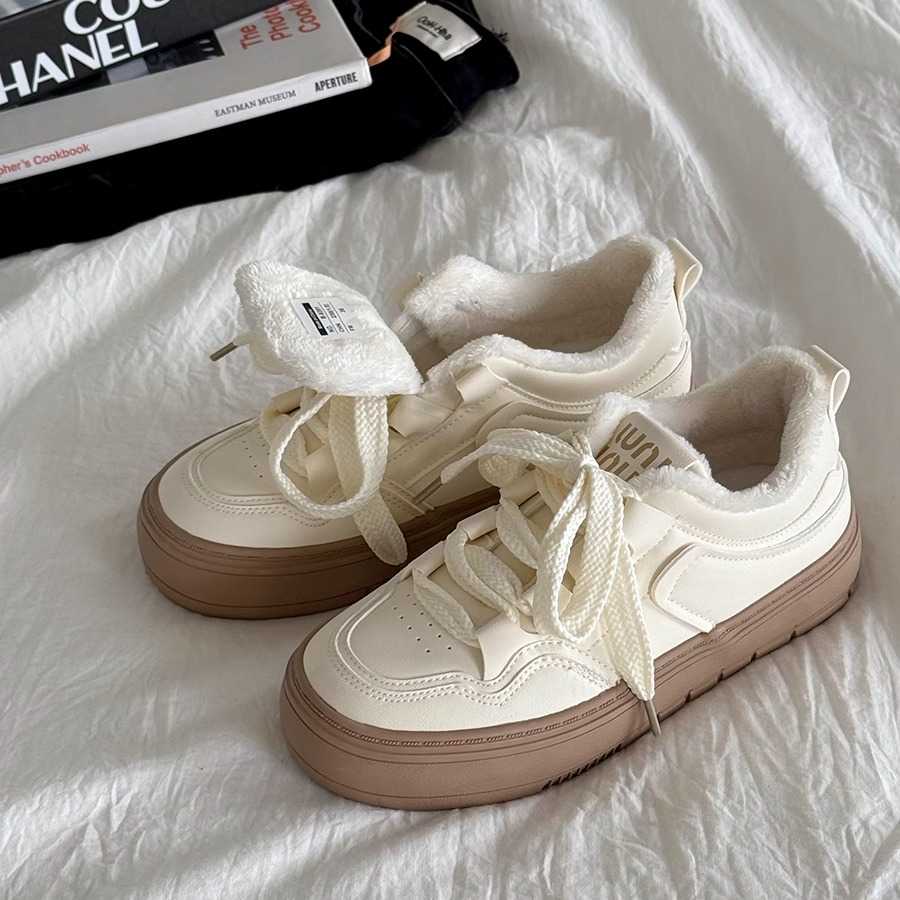 歩くたびに気分が高まる！厚底ラバーソールおすすめ10選