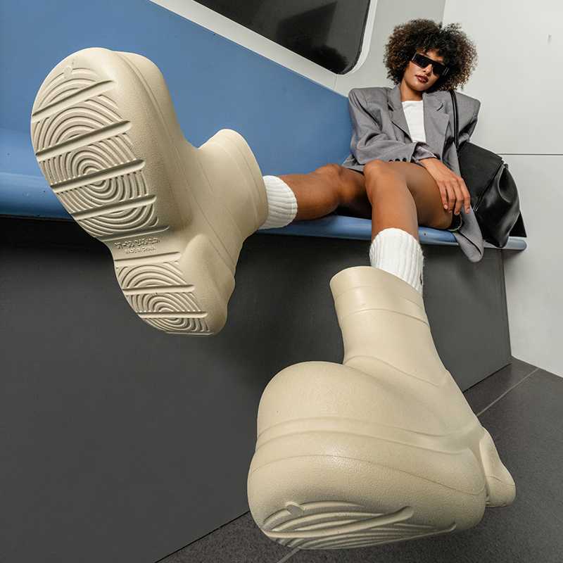 大人の魅力引き立つ！厚底で叶える洗練コーデ10選