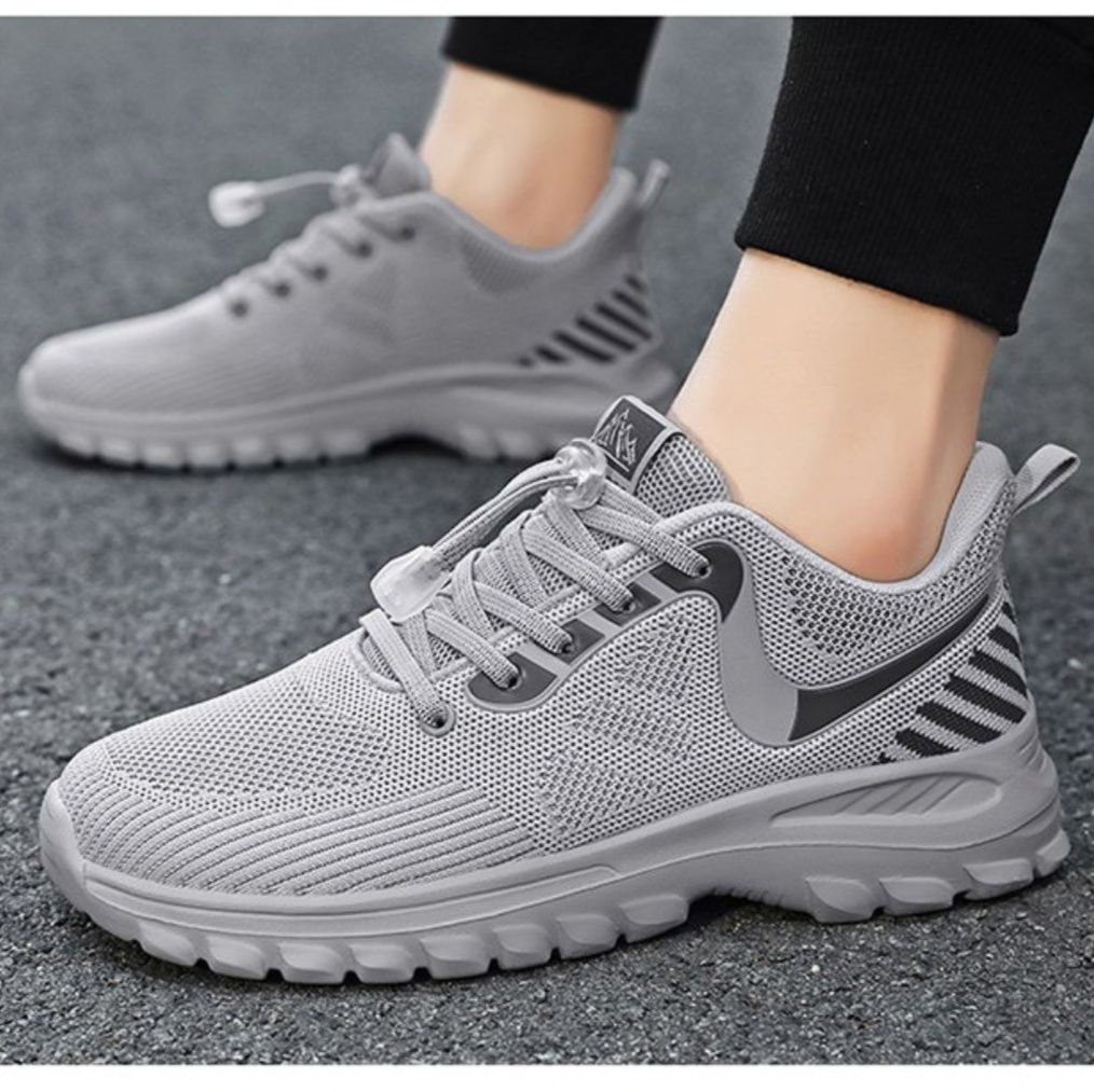 厚底 軽量通気性抜群の厚底緩衝スポーツシューズ