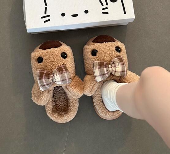 【ぽかぽか癒し】くま柄もこもこ厚底スリッパ（4cm・秋冬ルームシューズ）