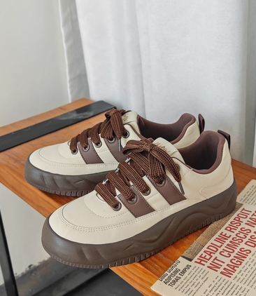 厚底スポーツシューズ メンズ運動靴 ローカット