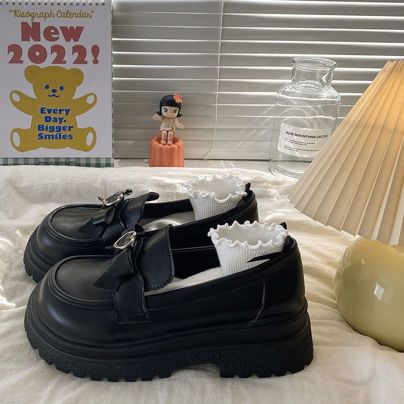 【厚底×ハート金具×チェック裏地】ローファー｜甘めアクセント×履き心地◎