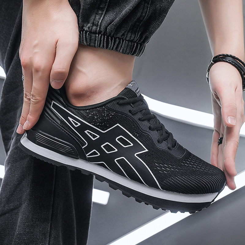 厚底 軽量通気メッシュ厚底ランニングシューズ