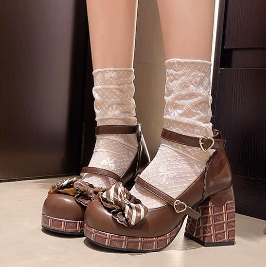 厚底パンプス チョコレート柄 リボン付き甘姫系靴