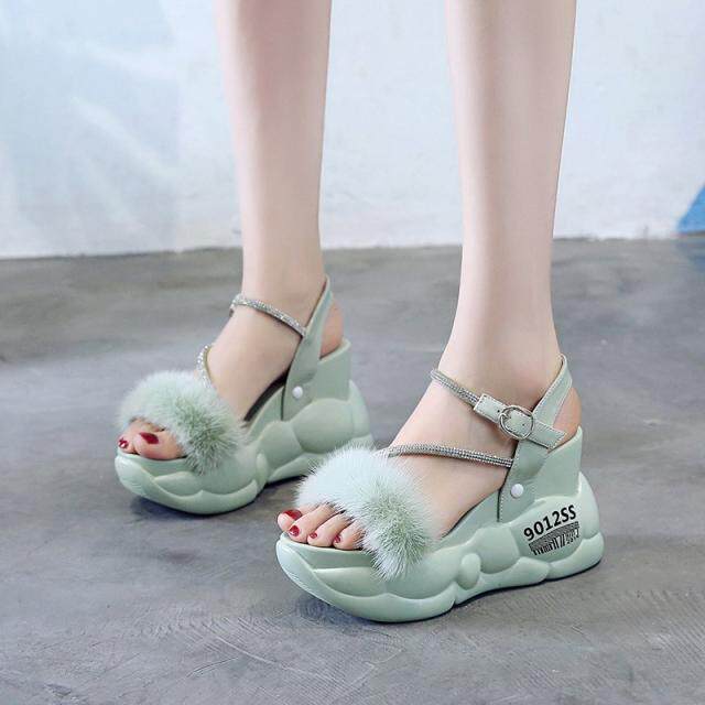 +10cm厚底 ふわふわファー付き厚底ウェーブソールサンダル