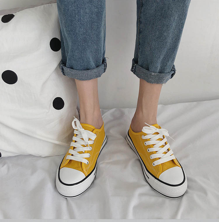 美脚厚底キャンバススニーカー22.5-25.0履きやすい3色