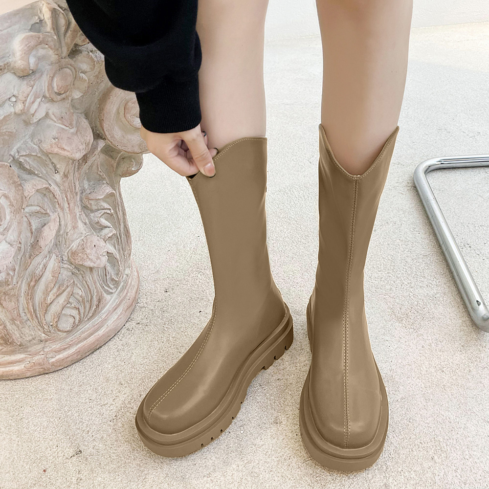 https://fulmo-img-server.com/zoco-style/326e7de4-9c86-40a2-89fc-ca0a120aed6b.jpg