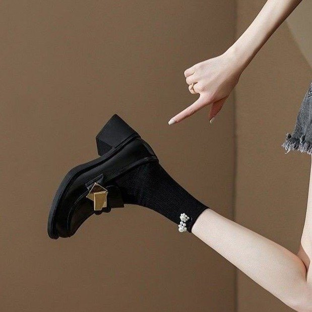 【美脚・脚長】エナメル厚底ローファー（金具付き・スクエアトゥ・5cm太ヒール）トレンドデザイン