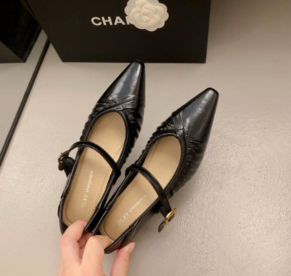 【クラシカル上品】ポインテッド厚底メアリージェーン（3.5cm・人工皮革）