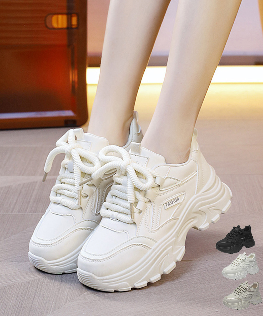 厚底スニーカー レディース 美脚効果 疲れにくい靴