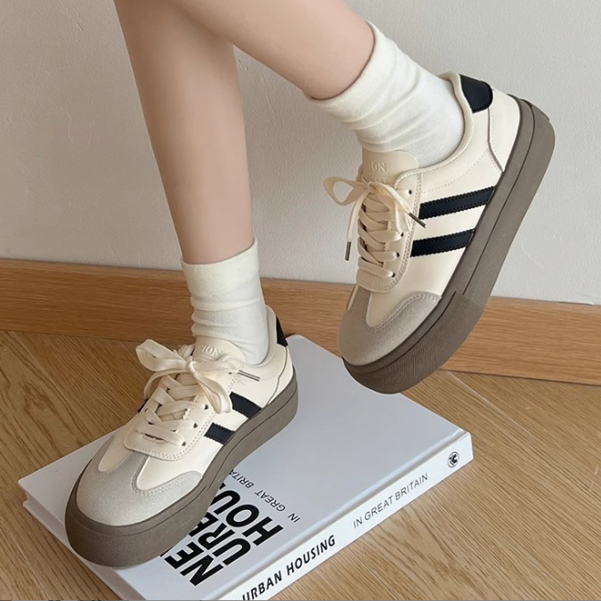 新作厚底スニーカー シンプル三本線 美脚カジュアル靴