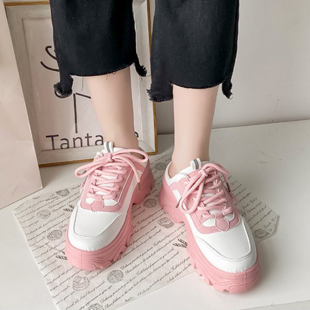 女性用厚底スニーカー紐靴滑り止め付楽ちんローカット
