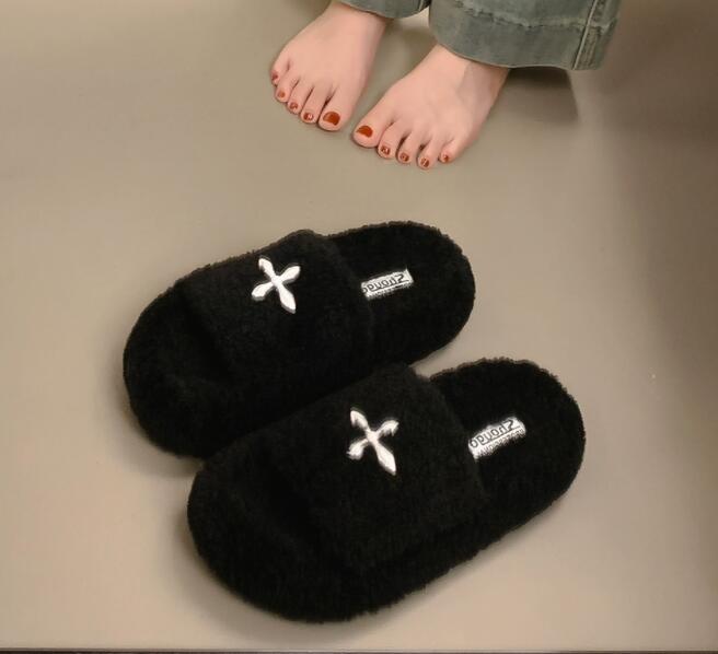 厚底ふわふわ毛足ルームシューズ ミュールタイプ
