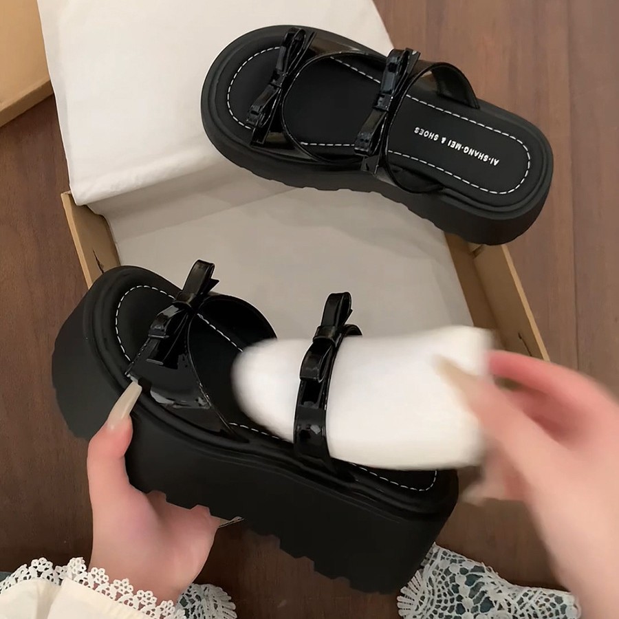 リボン付き厚底サンダル 韓国風デザイン