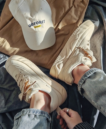 厚底スポーツシューズ メンズ運動靴 ローカット