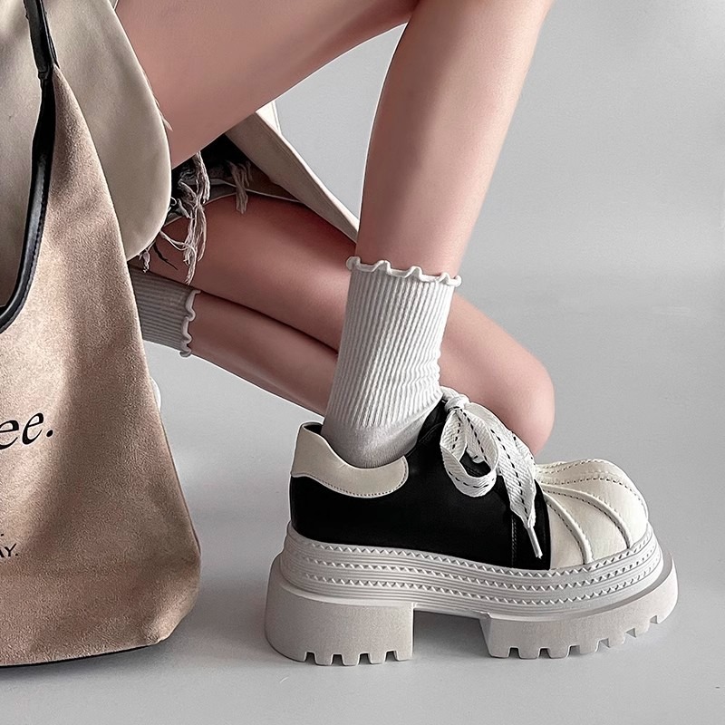 厚底スニーカー 紐靴 女性用 ローカット シューズ