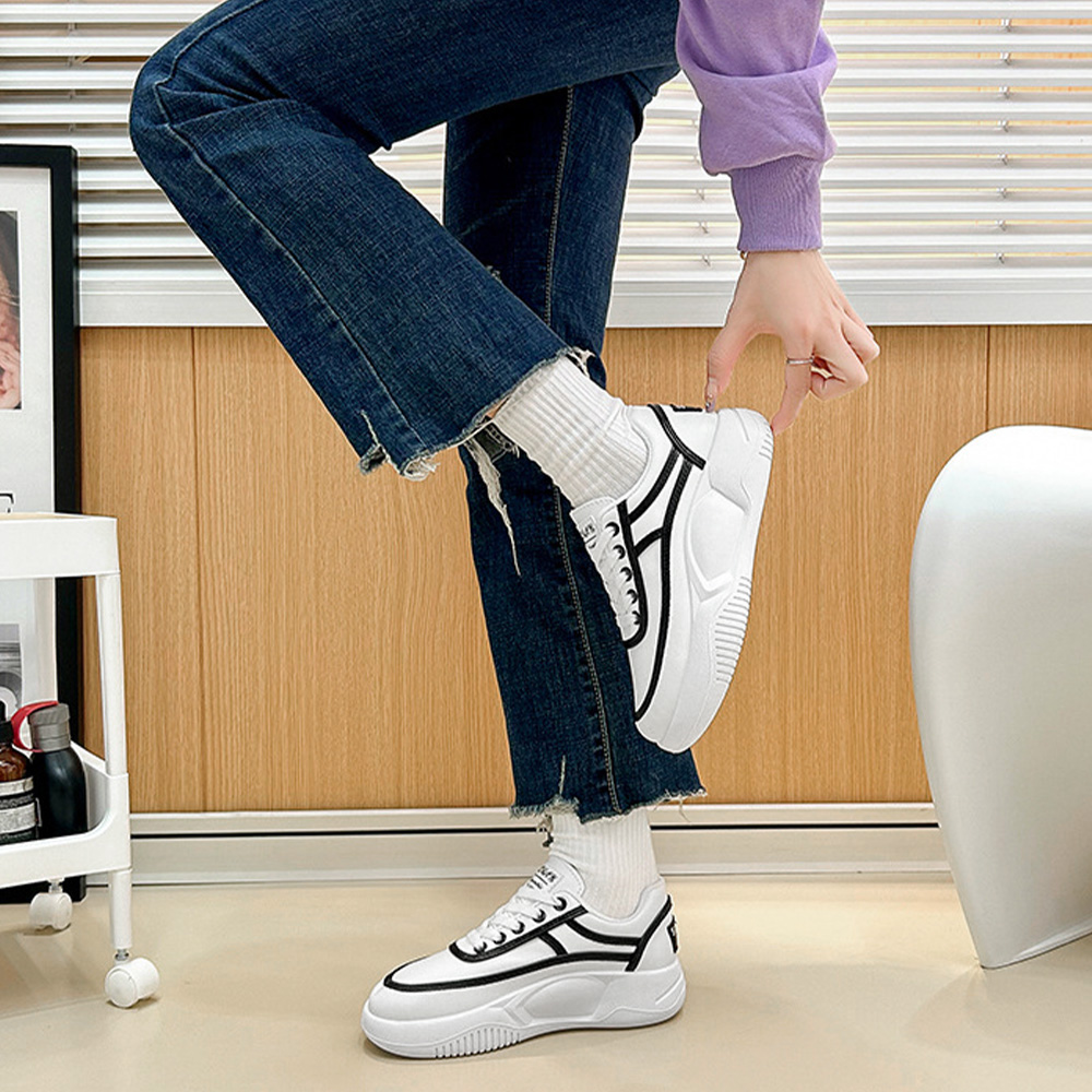 厚底スニーカー レディース 疲れない 韓国風 白黒