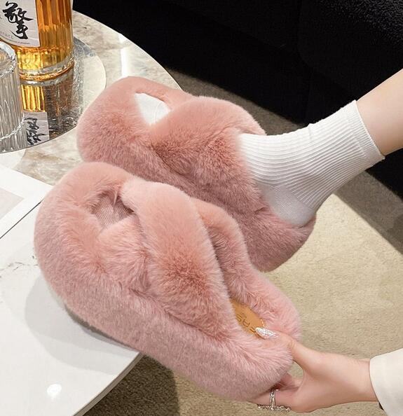 秋冬新作ふわふわファーサンダル保温厚底スリッパ
