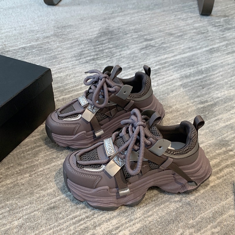 厚底メッシュスニーカー レディース 小柄さん向け運動靴