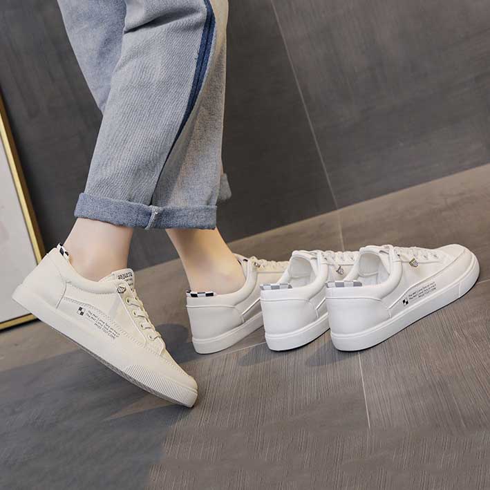 【白スニーカー×美脚スタイルアップ×韓国系】3.0cm厚底スニーカー