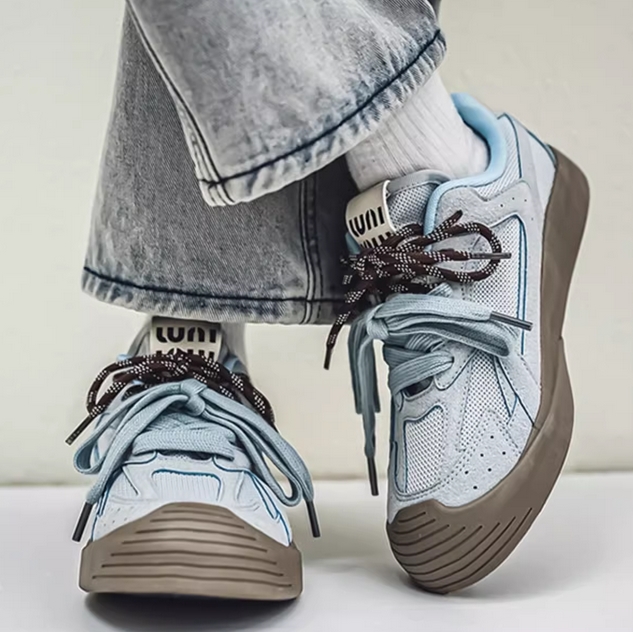 厚底スポーツシューズ メンズ運動靴 ローカット