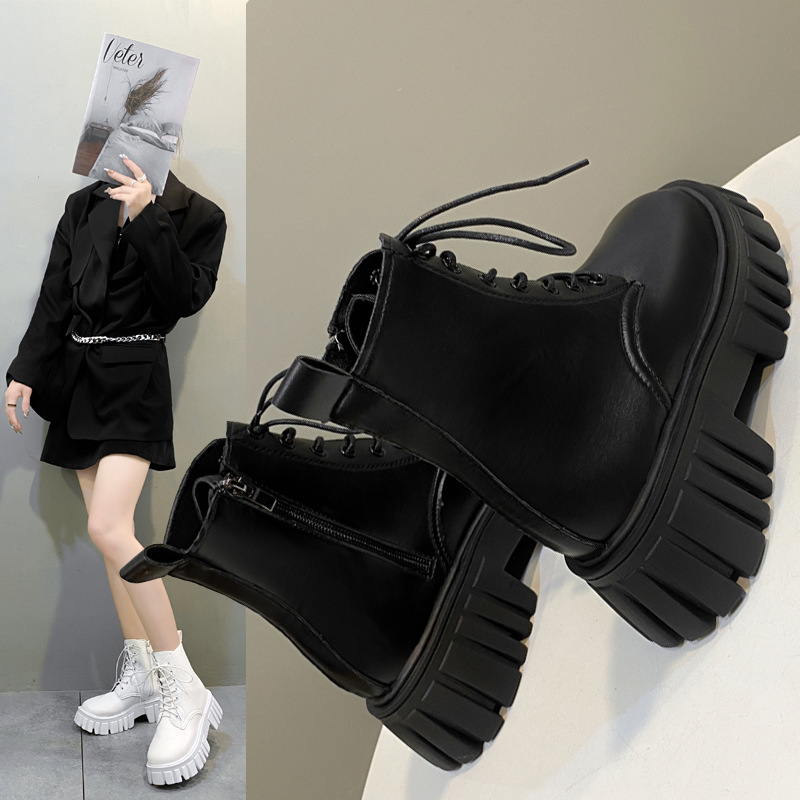 厚底ギザギザソールブーツ｜編み上げ×サイドジップ×安定設計