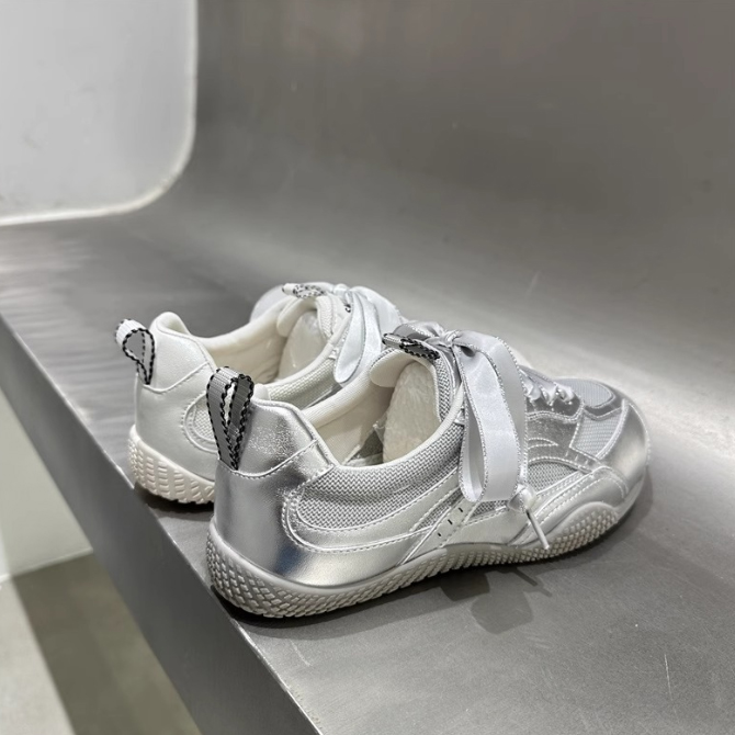 厚底スニーカー 軽量通気性 滑り止め 美脚効果 送料無料