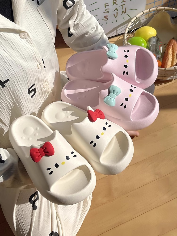 厚底 ふわもこ猫ちゃん厚底スリッパ