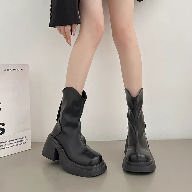 モダン厚底ショートブーツ｜6cmヒール×後ろジップ×滑りにくい