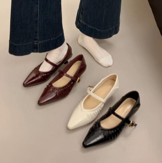 【クラシカル上品】ポインテッド厚底メアリージェーン（3.5cm・人工皮革）