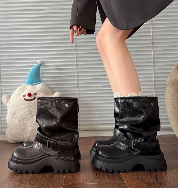 厚底ブーツ レザー調ベルト付きショートブーツ
