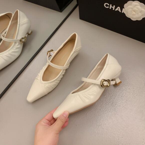 【クラシカル上品】ポインテッド厚底メアリージェーン（3.5cm・人工皮革）