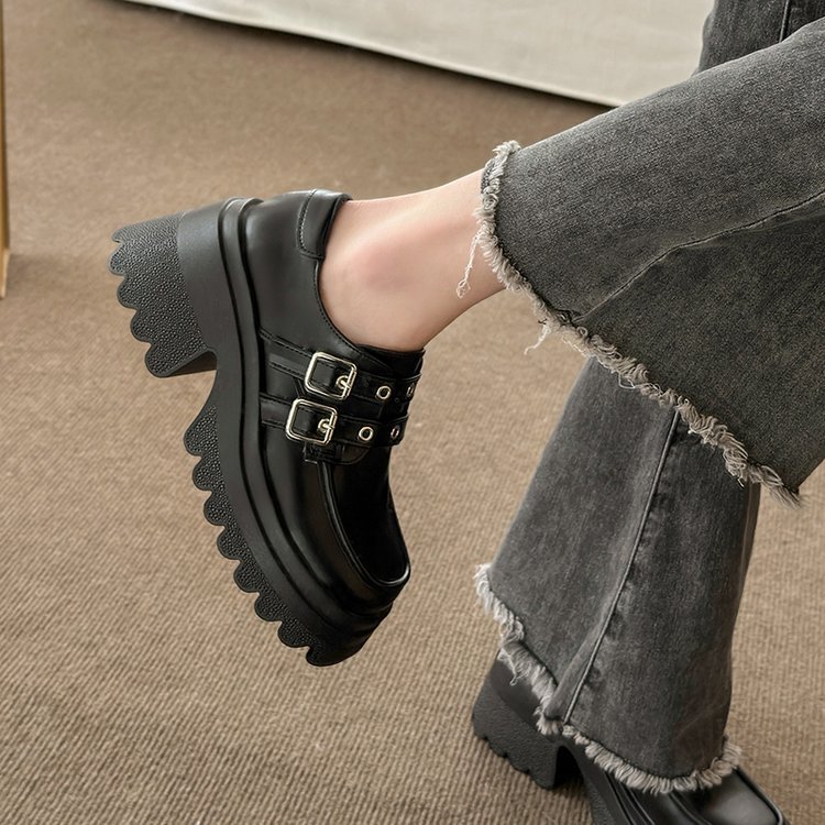 通学向け 黒エナメル厚底ローファー ダブルバックル