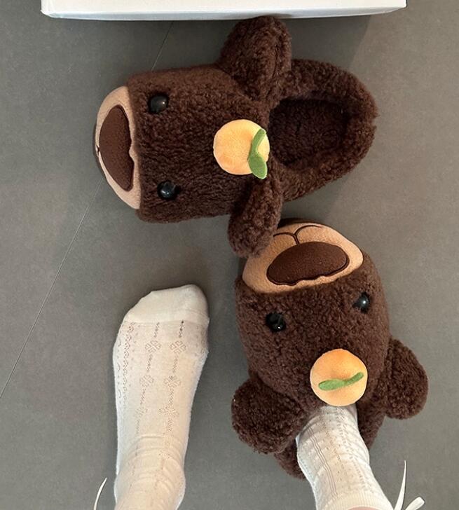 【ぬくもり癒し】くま顔もこもこ厚底スリッパ（3.5cm・秋冬ルームシューズ）