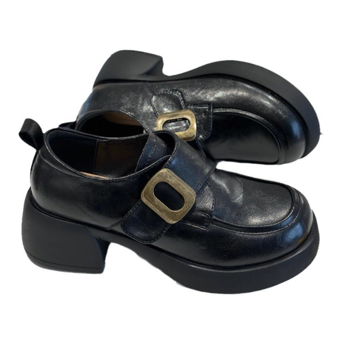 厚底ローファー ベルト付き 金具 黒 茶 美脚効果