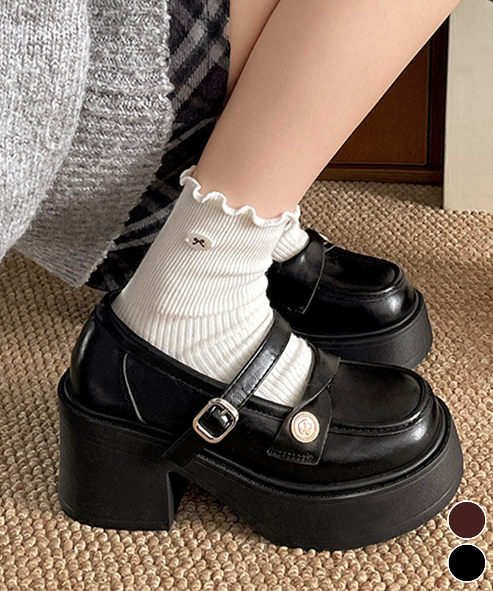 【上品かわいい】ストラップ厚底ローファー（5.5cm・太ヒール・金ボタン・黒/ブラウン）