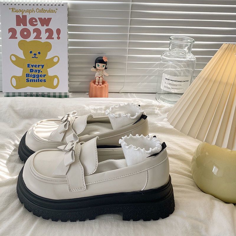 【厚底×ハート金具×チェック裏地】ローファー｜甘めアクセント×履き心地◎