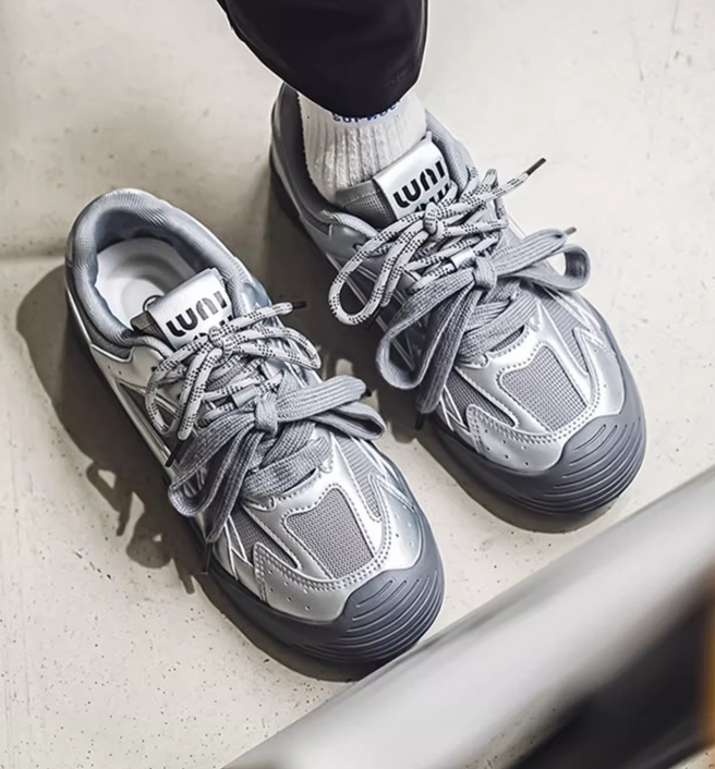 厚底スポーツシューズ メンズ運動靴 ローカット