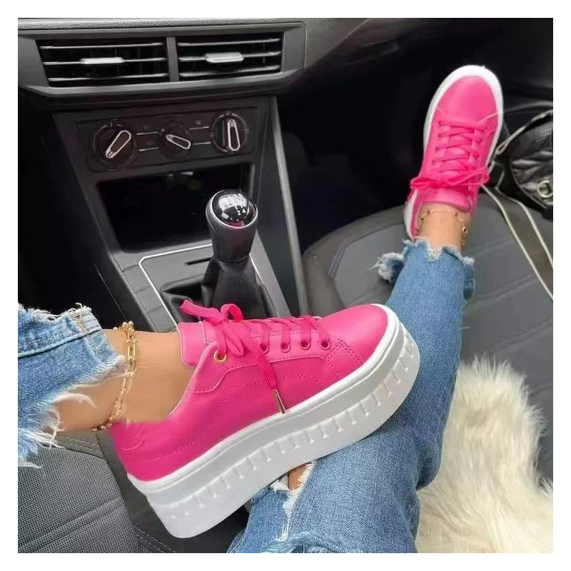 女性用厚底スニーカー紐付き脚長効果靴