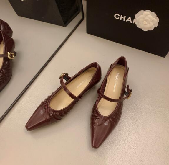 【クラシカル上品】ポインテッド厚底メアリージェーン（3.5cm・人工皮革）