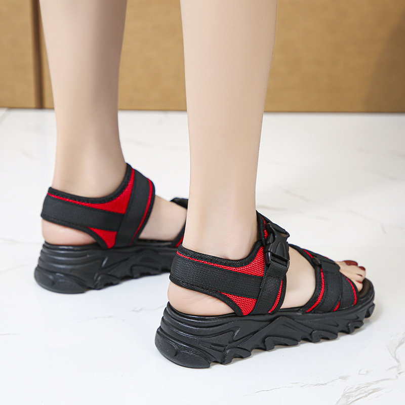 美脚効果抜群厚底サンダル軽量通気性抜群脚長