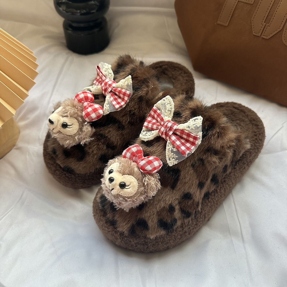 厚底 もこもこくまさん厚底ルームシューズ