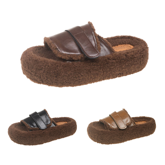 二千二十四年新作レディース毛皮調厚底サンダル