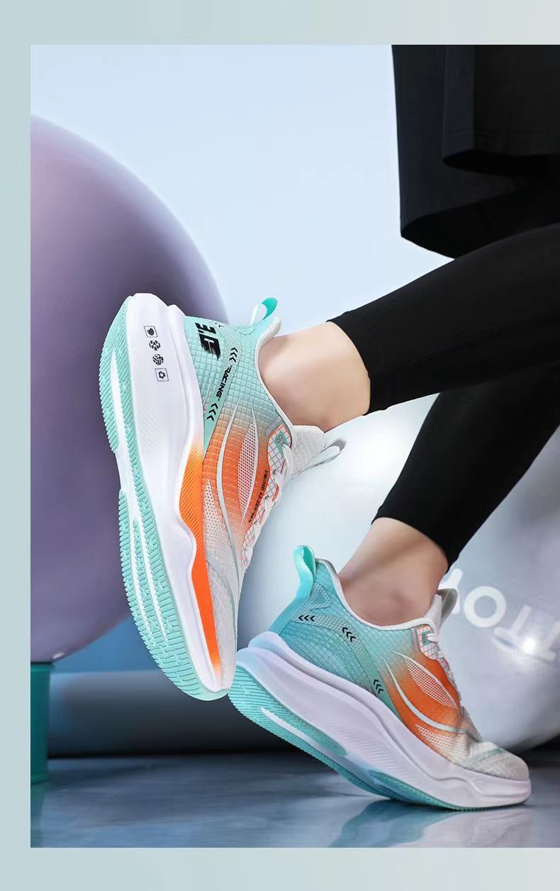 厚底 超軽量エアクッション厚底ランニングシューズ