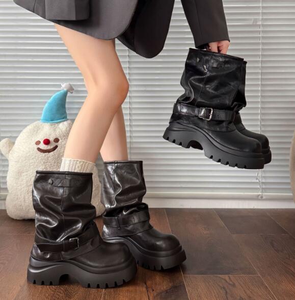厚底ブーツ レザー調ベルト付きショートブーツ