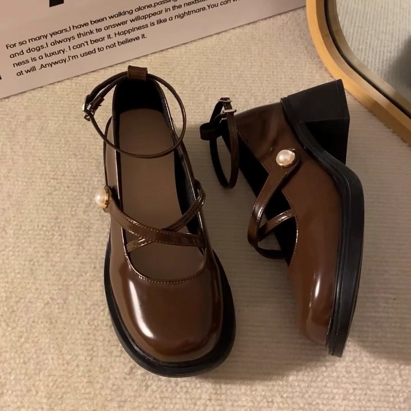 厚底 クロスストラップパール装飾厚底パンプス