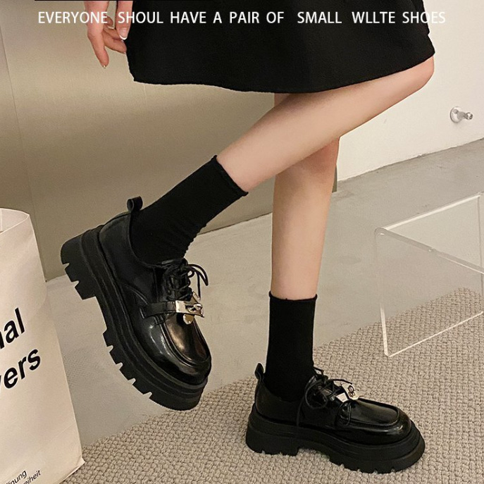 レディース厚底ローファー金属バックル付きソフトレザー靴