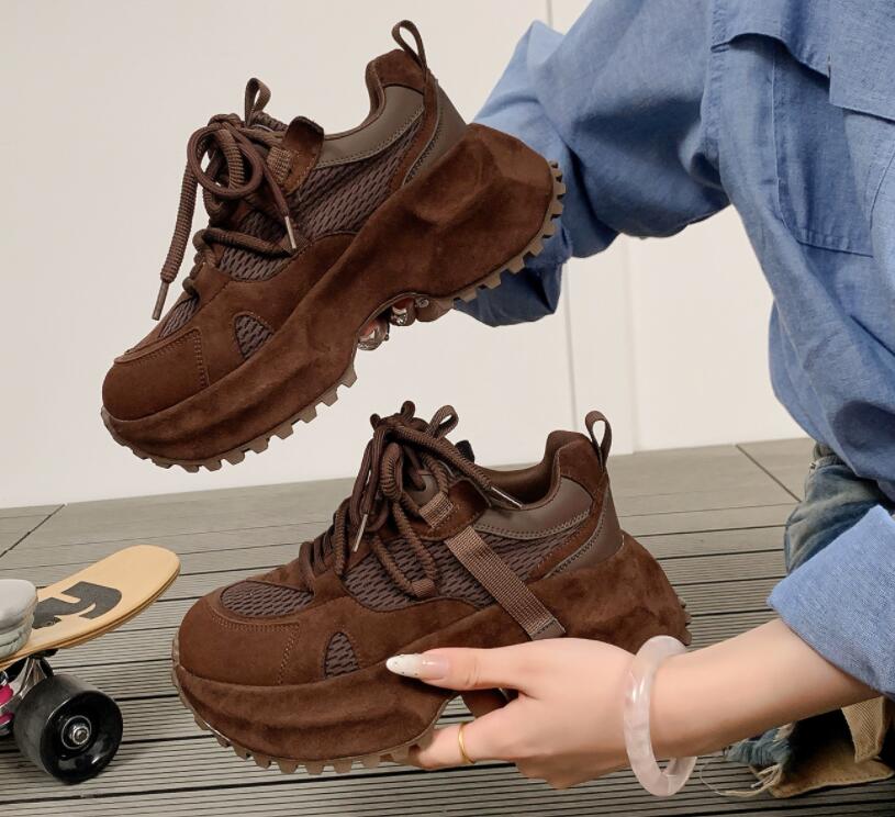 【快適クッション】秋冬厚底スニーカー（5cmソール・履きやすい・デイリー向け）