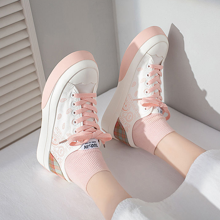 レディース厚底スニーカー紐靴白茶色可愛い脚長効果