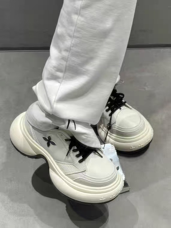 厚底 【フラワーモチーフデザイン × スタイルアップ効果 × カジュアル系】+6cm厚底スニーカー